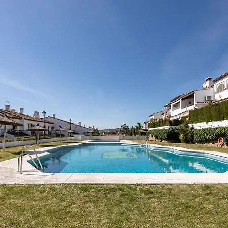 בית נופש Casa Jardines Del Sol 6 *